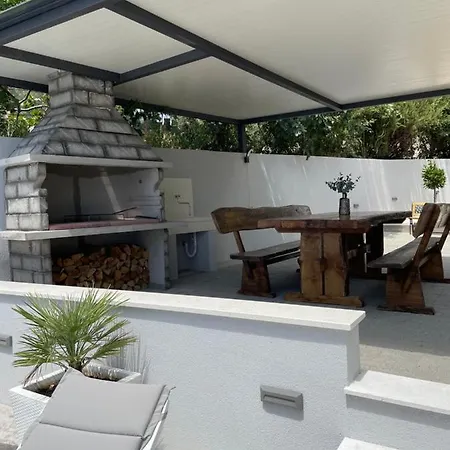Antini Apartment