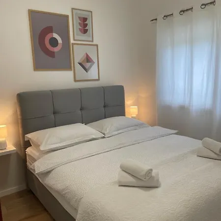 Antini Apartment Solin