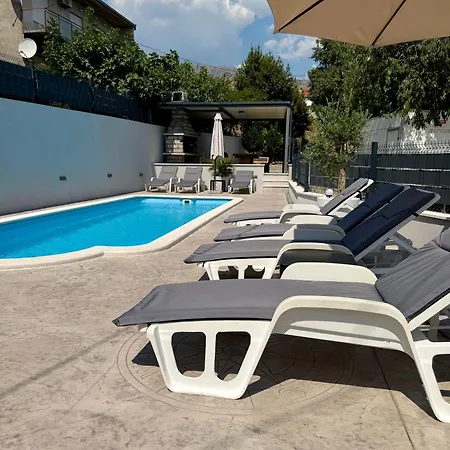 Antini Apartment Solin