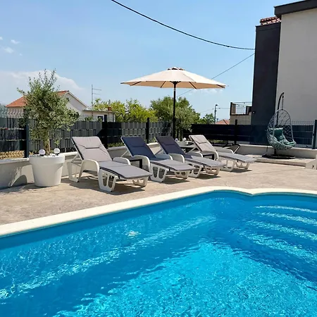 Apartment Antini Solin