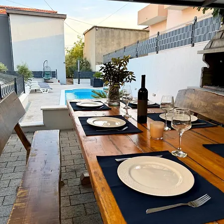 Antini Apartment *