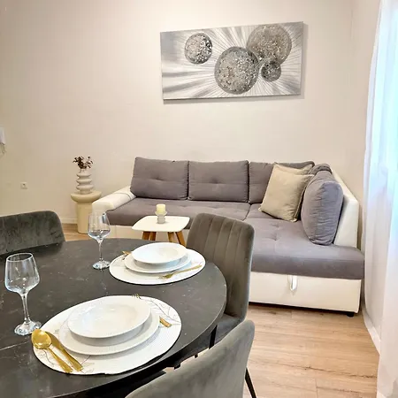 Antini Apartment *